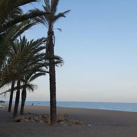 Plumas Апартаменты Торремолинос